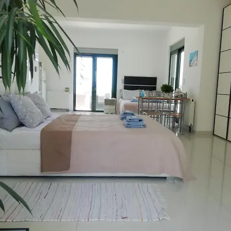 Quiet Family House In Koskinou, Rhodes Homestay